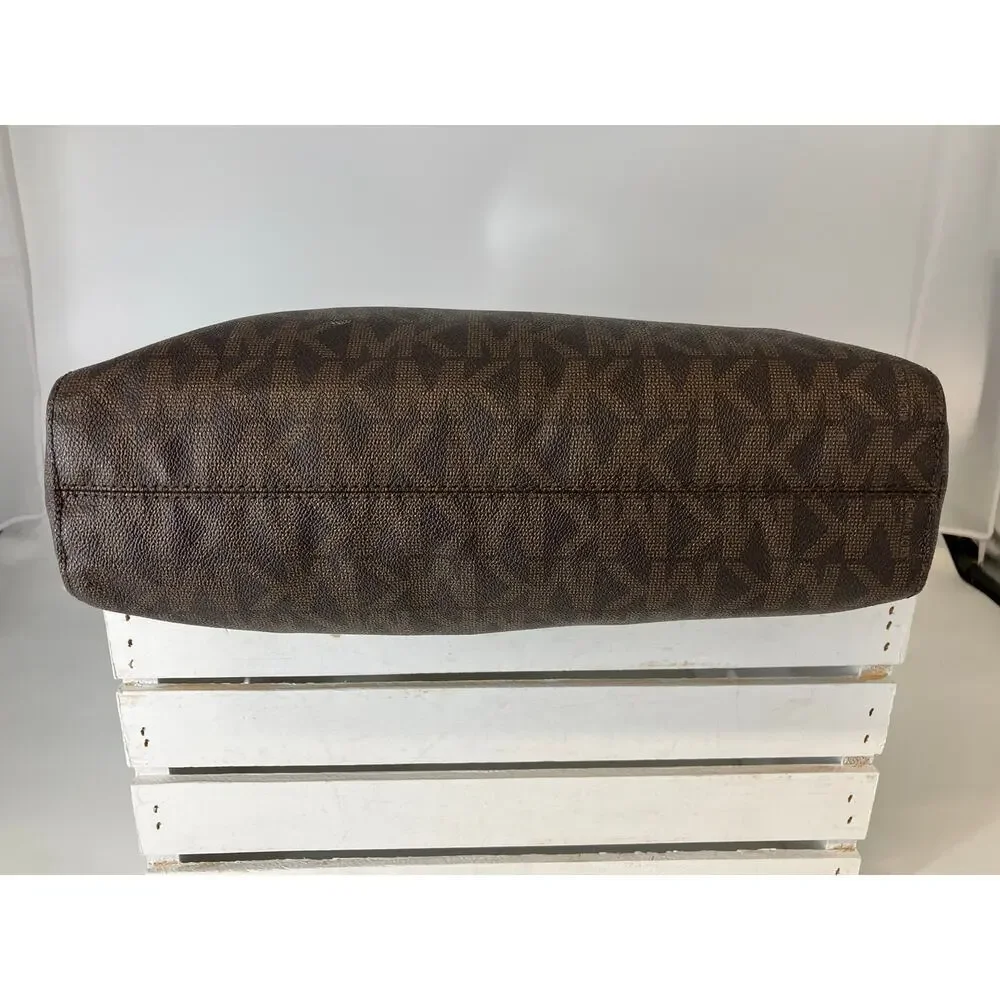 MICHAEL KORS, LARGE BROWN SIGNATURE PRINT PVC SHOULDER BAG
